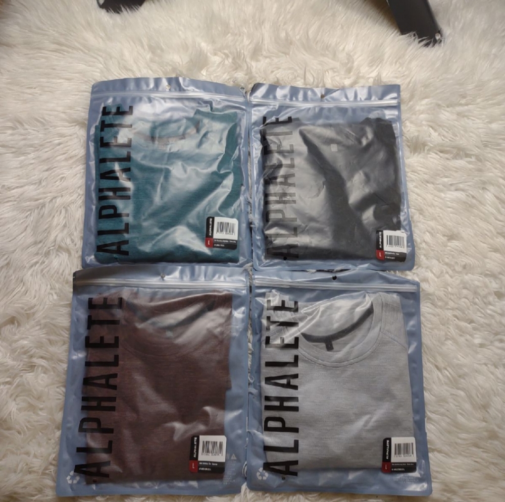 Alphalete men Bundle of Shirts